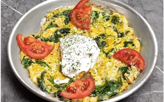 نیمرو اسفناج
